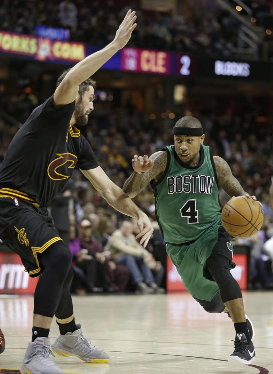 伦萨后卫伊 伦萨后卫伊