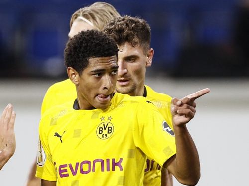 全队齐心为 全队齐心为